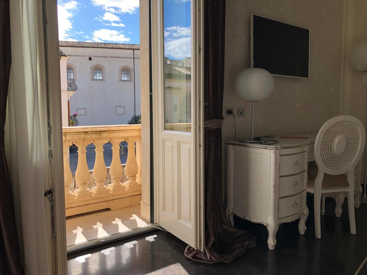 Palazzo Favacchio - Patane Hotell Scicli Exteriör bild